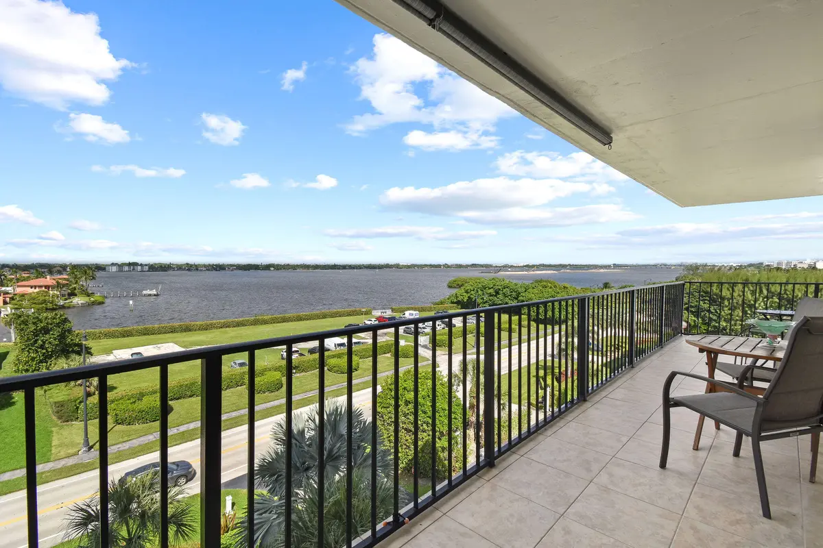 balcony actual photo at 3460 S Ocean Boulevard 510, Palm Beach