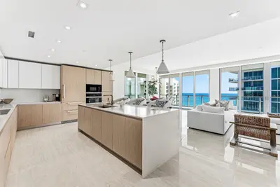3100 N Ocean Drive 1702p, Singer Island – Condominium for rent