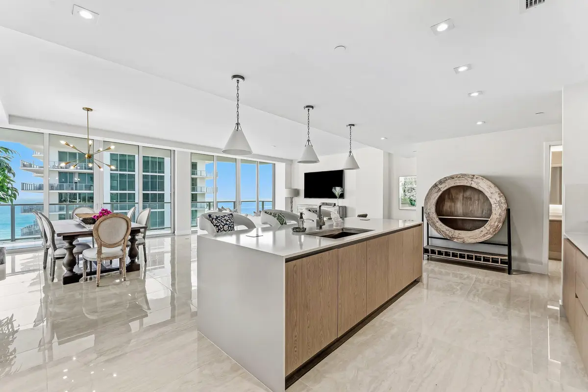 003-3100NorthOceanDrive-1702P-RivieraBea at 3100 N Ocean Drive 1702p, Singer Island