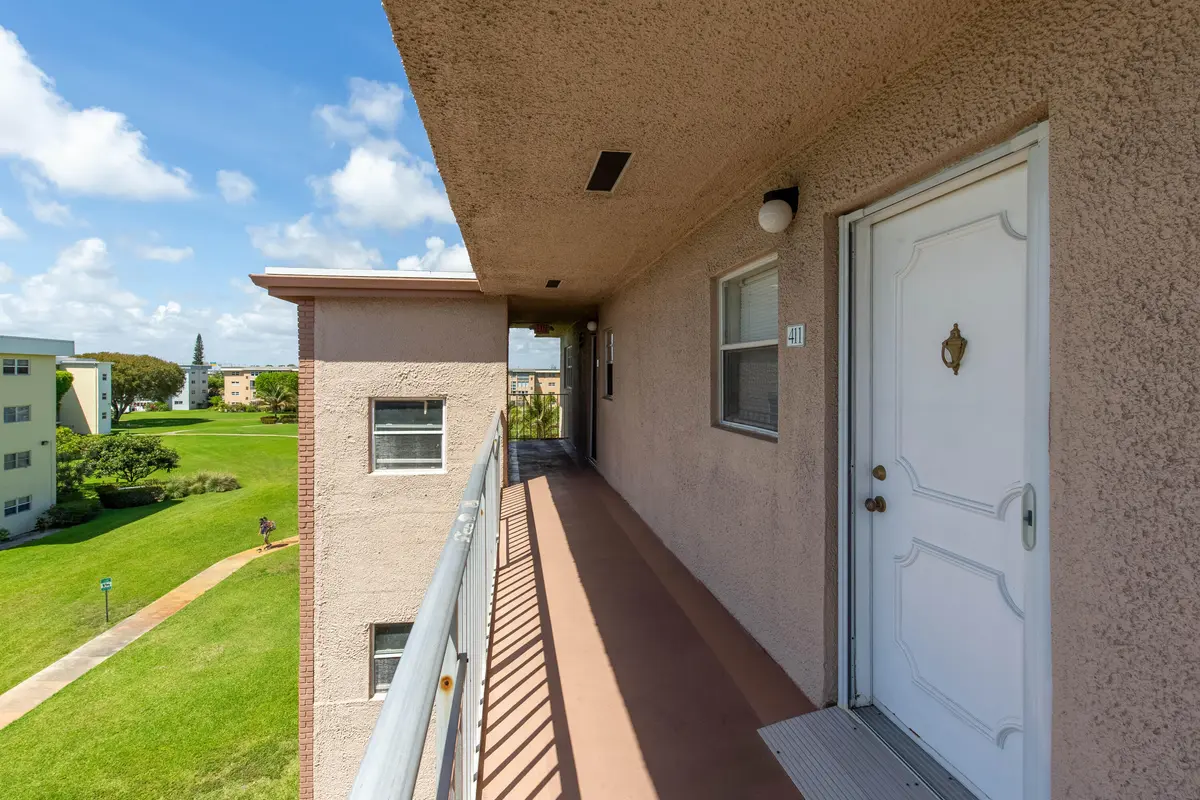2615 NE 1st Court 411, Boynton Beach, FL – photo 6