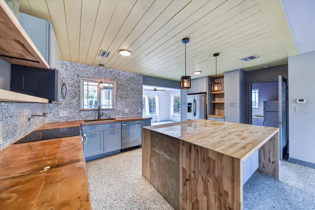 Aline818-13 at 818 NW 28th Court, Wilton Manors