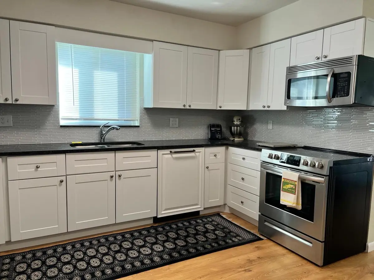 Kitchen A at 502 W Branch Street, Lantana
