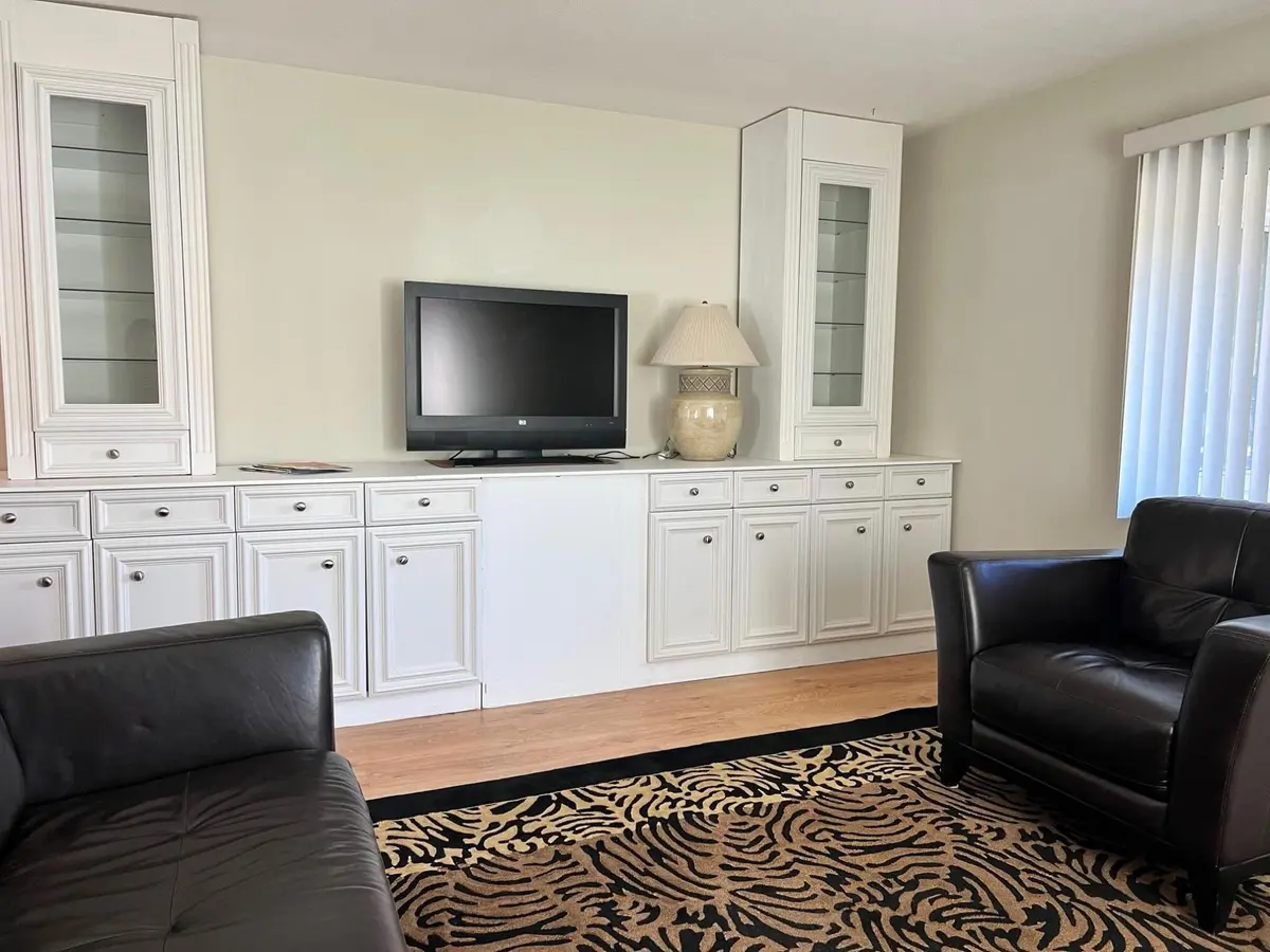 LR A at 502 W Branch Street, Lantana