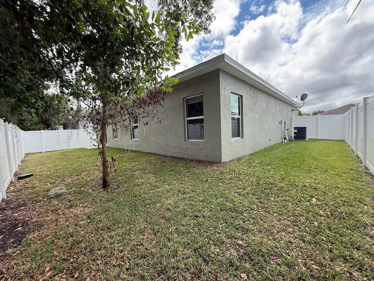 IMG_3312 at 5234 Oakland Lake Circle, Fort Pierce
