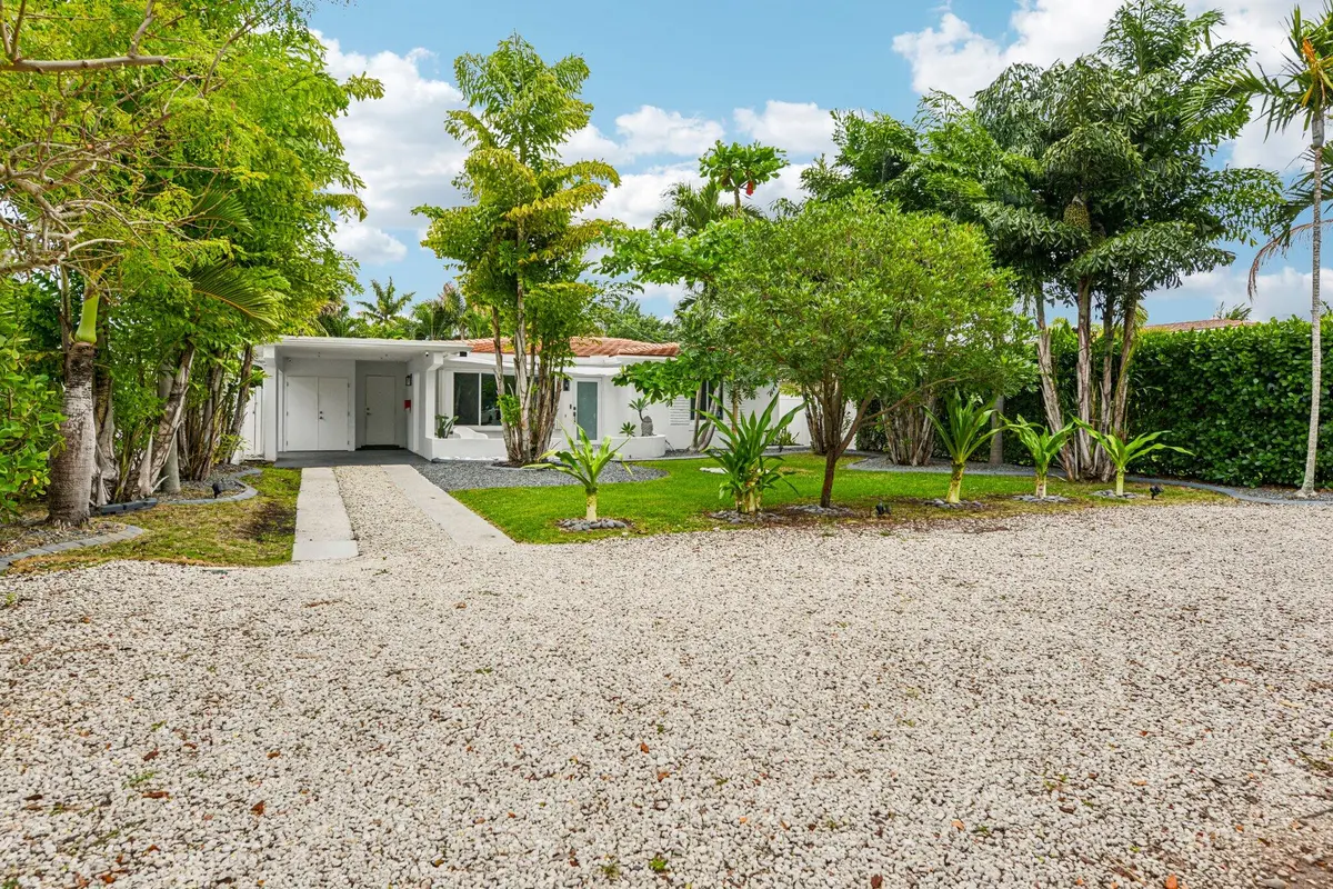 3-web-or-mls-NE 17th Ter-S0204-001 at 1910 NE 17th Terrace, Fort Lauderdale