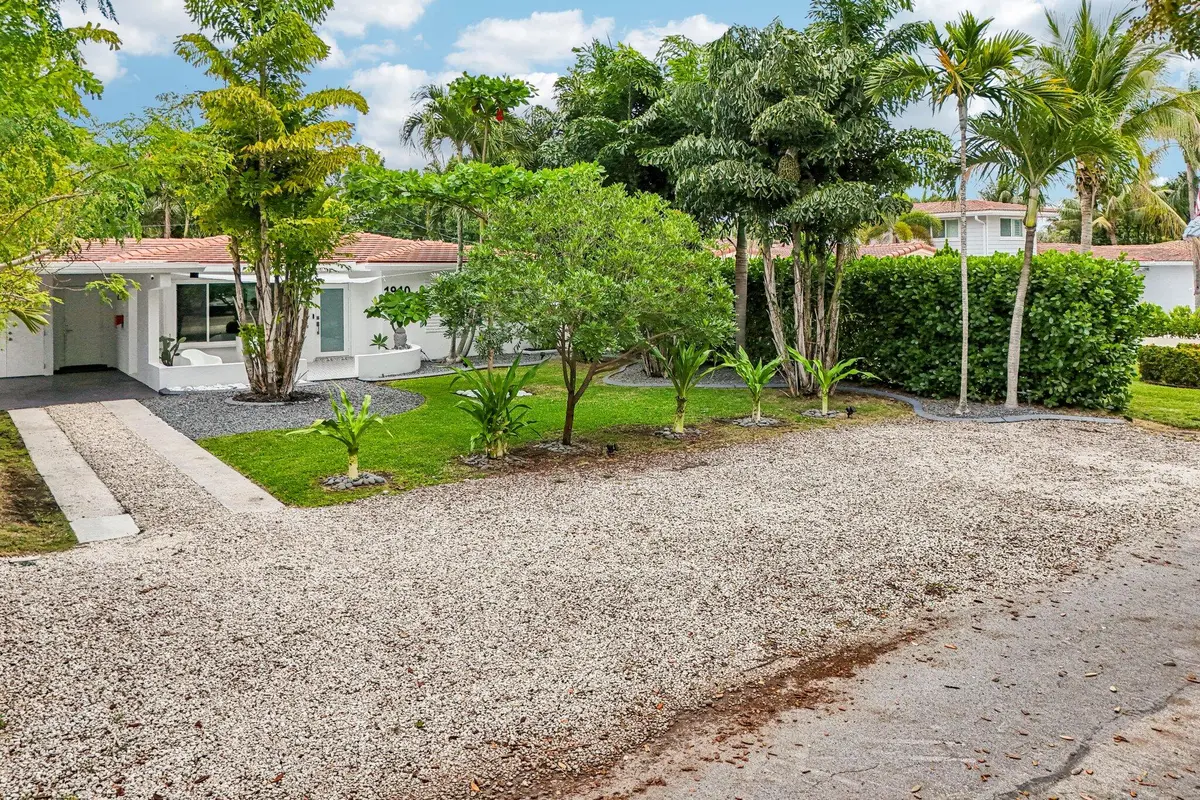 4-web-or-mls-NE 17th Ter-S0204-032 at 1910 NE 17th Terrace, Fort Lauderdale
