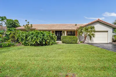 1721 SW 69th Avenue, Plantation – sold