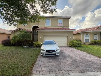 5719 Place Lake Drive, Fort Pierce – Single Family Residence for sale