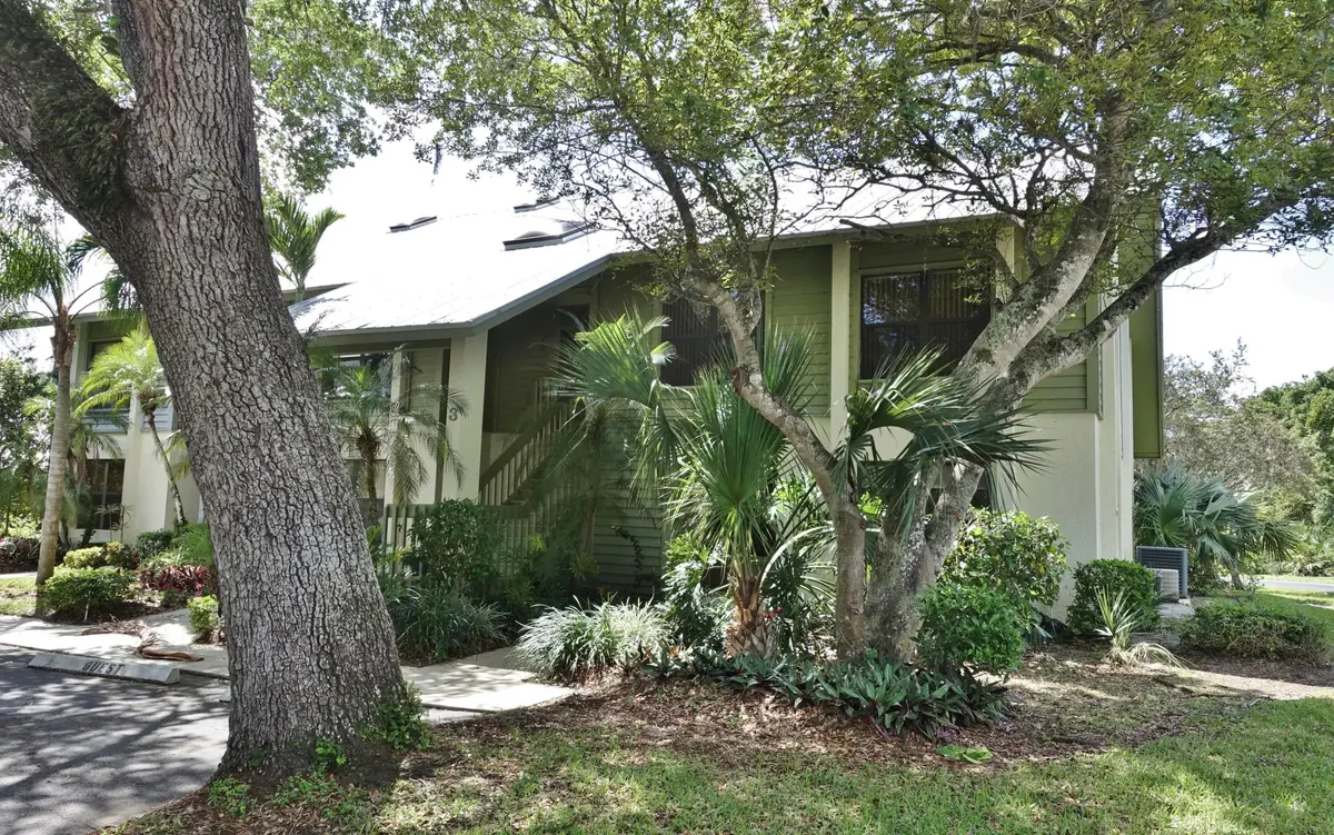 5190 SE Seascape at 5190 SE Seascape Way 103, Stuart