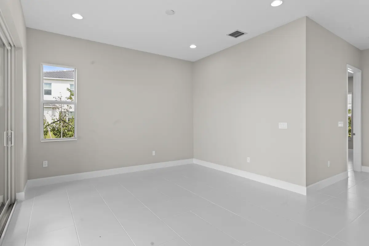 14_1z3a8274 at 5715 Bristlecone Cmns, Westlake