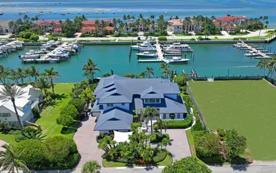 6819 SE South Marina Way, Stuart – Single Family Residence for sale
