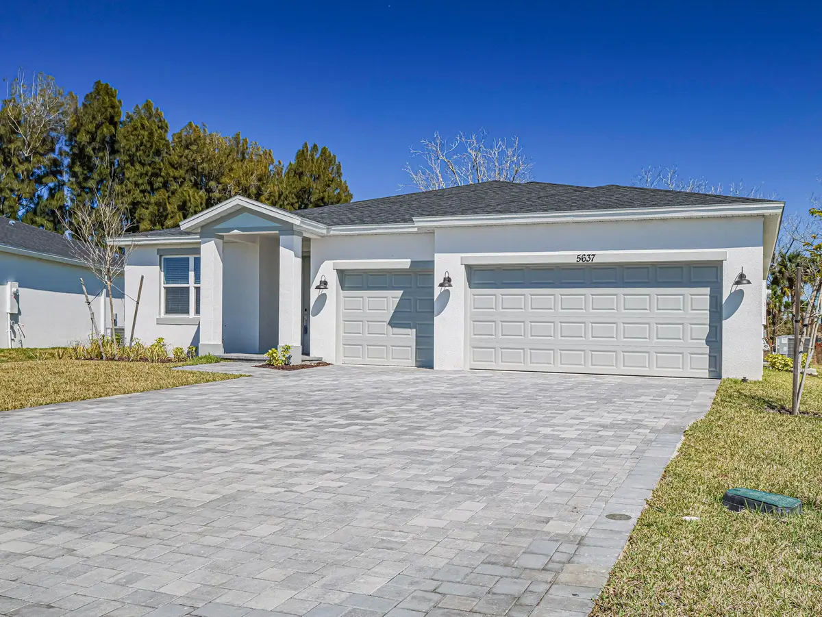 5637 Hampton Park Circle_Vero (2) at 5637 Hampton Park Circle, Vero Beach