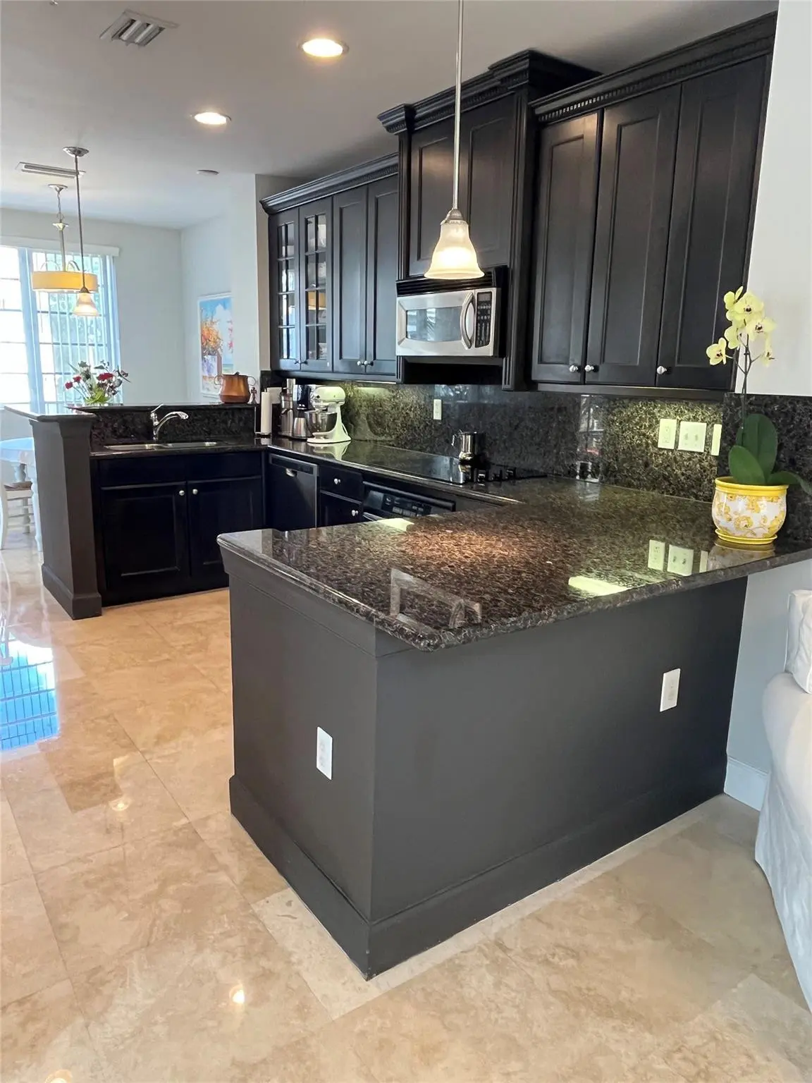 Photo 5 at 3932 Coral Heights Way, Oakland Park
