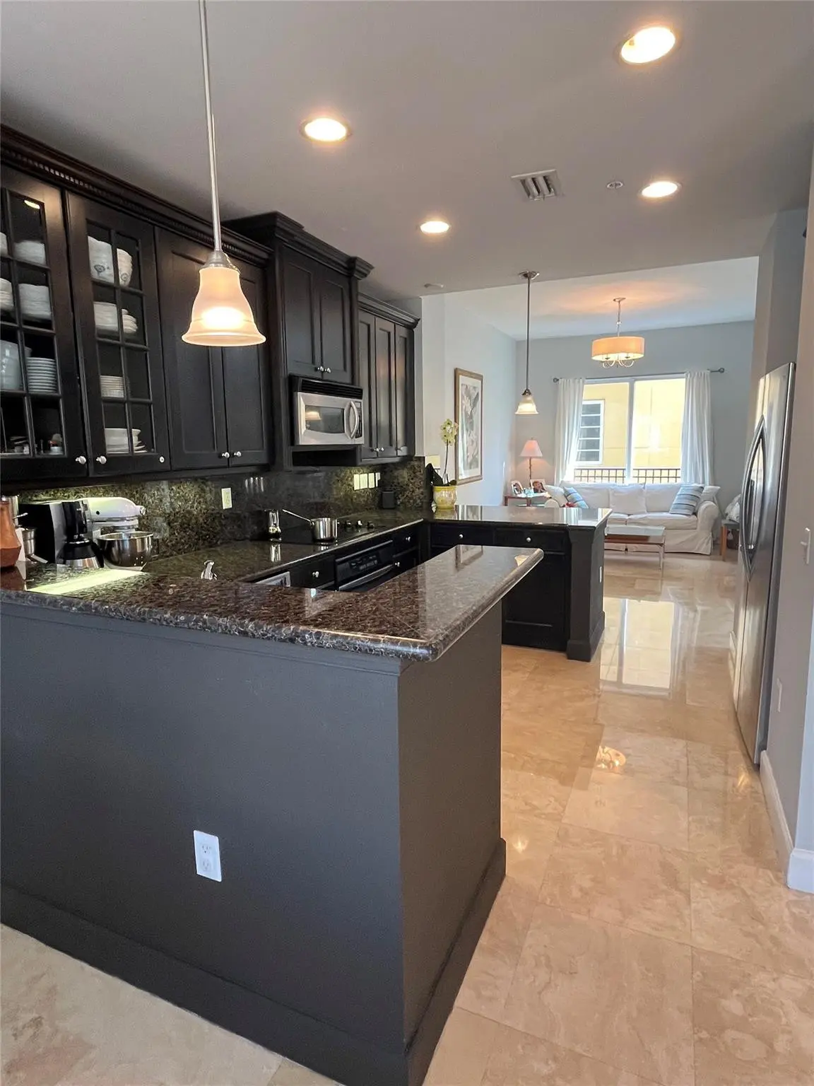 Photo 7 at 3932 Coral Heights Way, Oakland Park