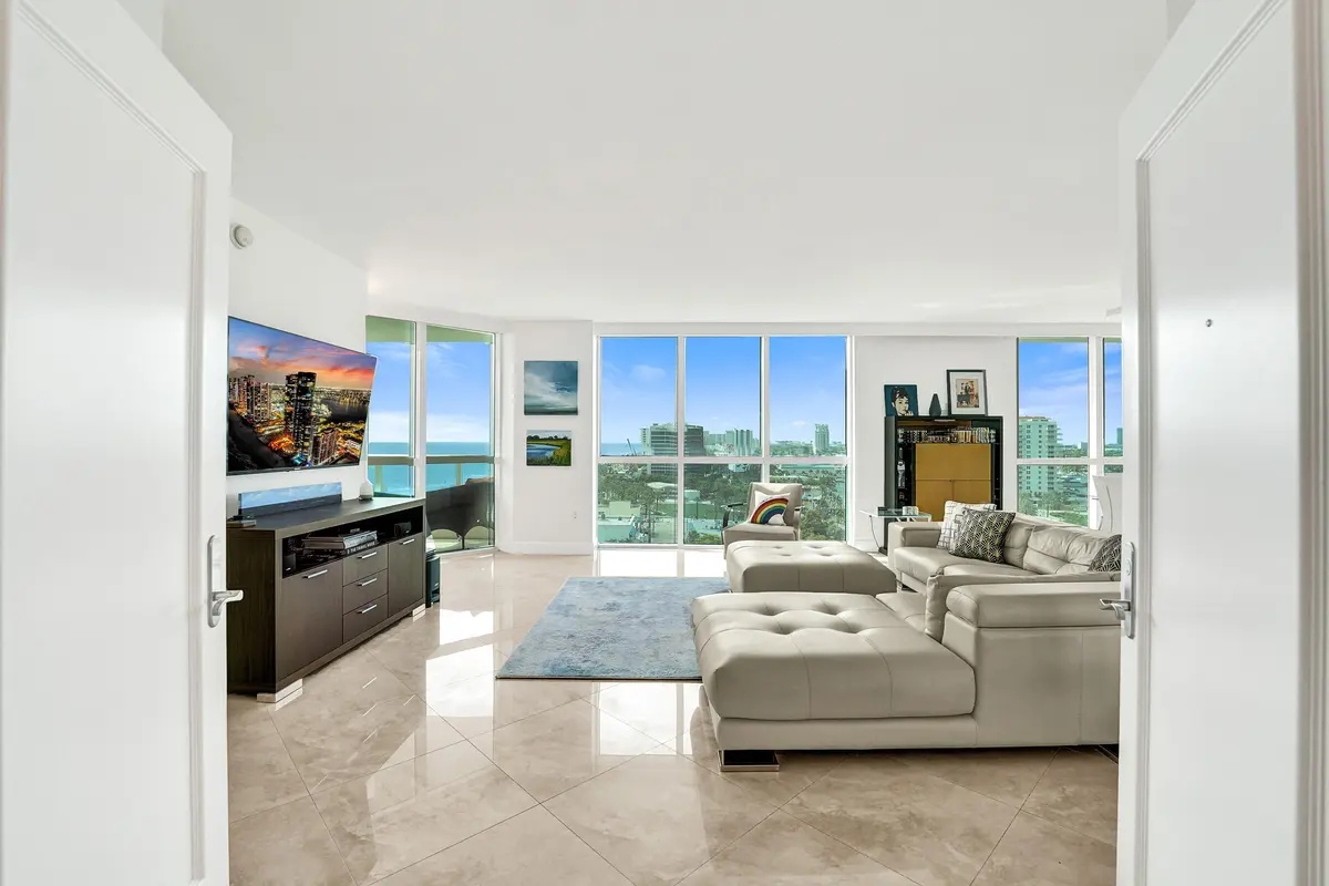 DSC02818 at 101 S Fort Lauderdale Beach Boulevard 1107, Fort Lauderdale