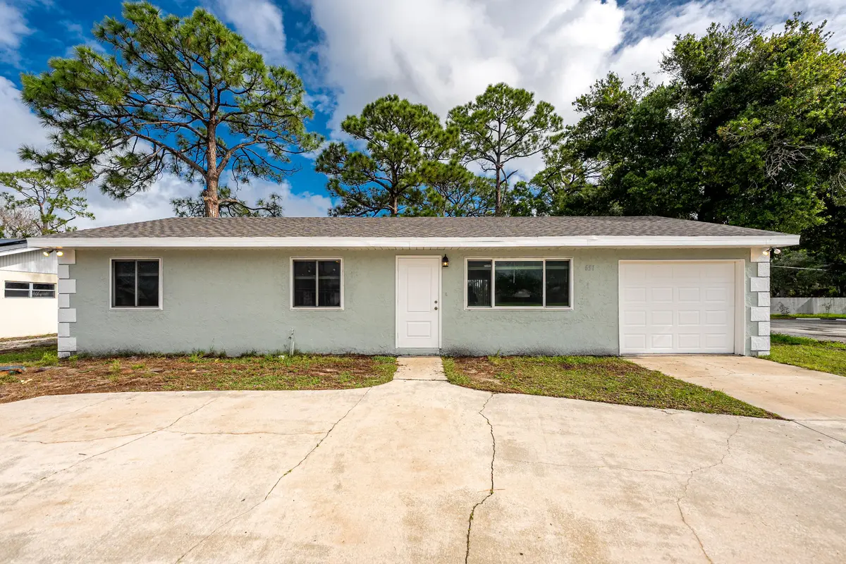 Front View at 651 SE Port St Lucie Boulevard, Port St. Lucie