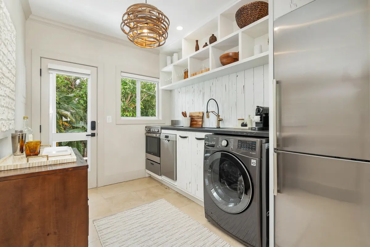 low-9 at 220 Atlantic Avenue 6, Palm Beach
