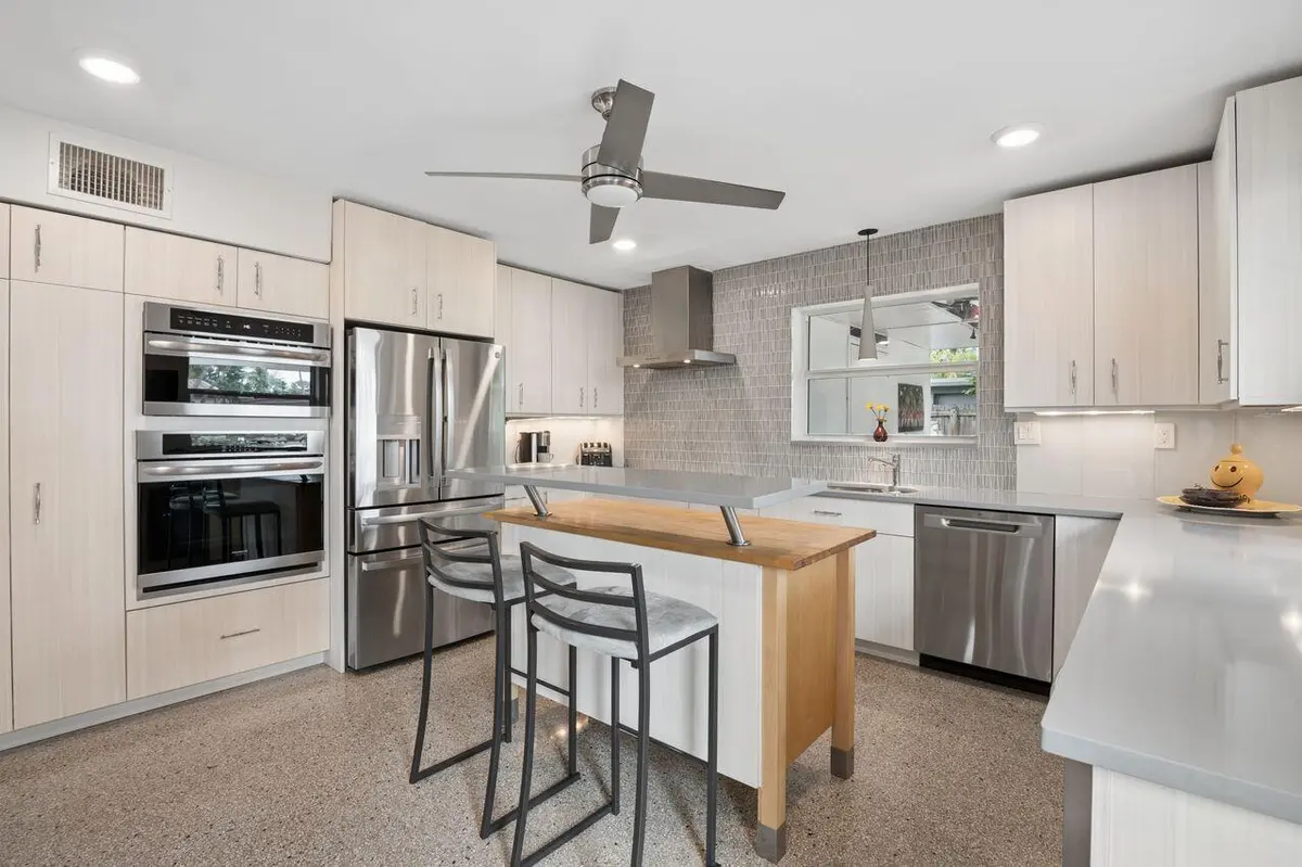 06-kitchen_13 at 1500 NE 17th Avenue, Fort Lauderdale