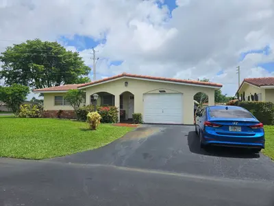4460 NW 13th Avenue, Deerfield Beach – sold