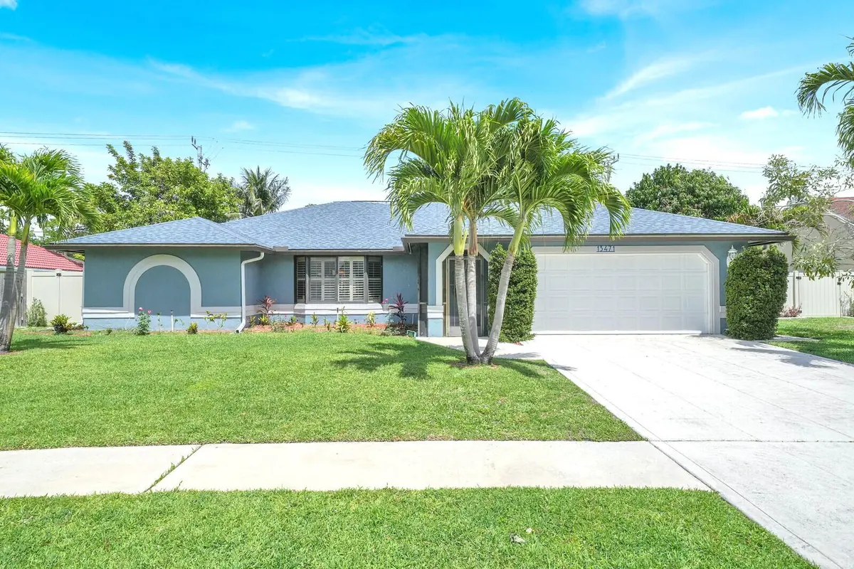 Front Exterior at 13471 Exotica Lane, Wellington