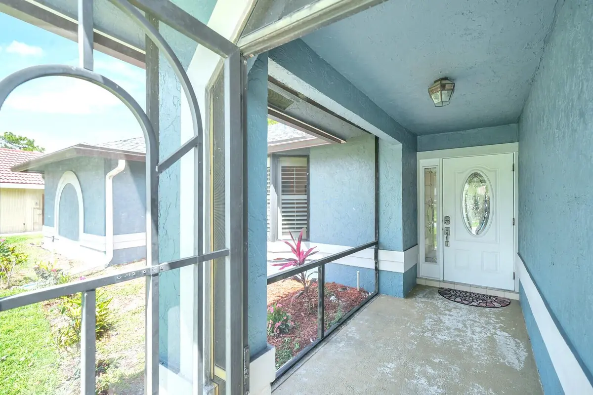 Covered Front Entrance at 13471 Exotica Lane, Wellington