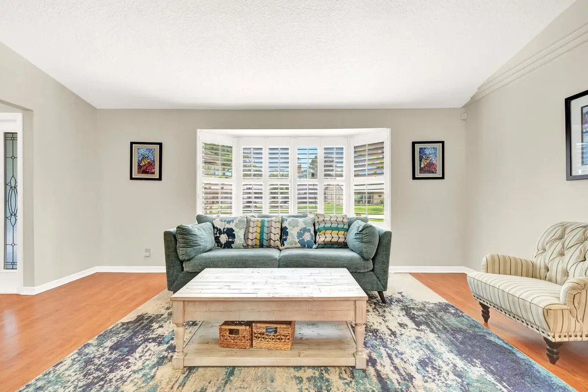 Licing Room at 13471 Exotica Lane, Wellington