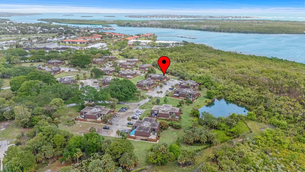 5-web-or-mls-6158 SE Riverboat Dr Court at 6158 SE Riverboat Drive, Stuart
