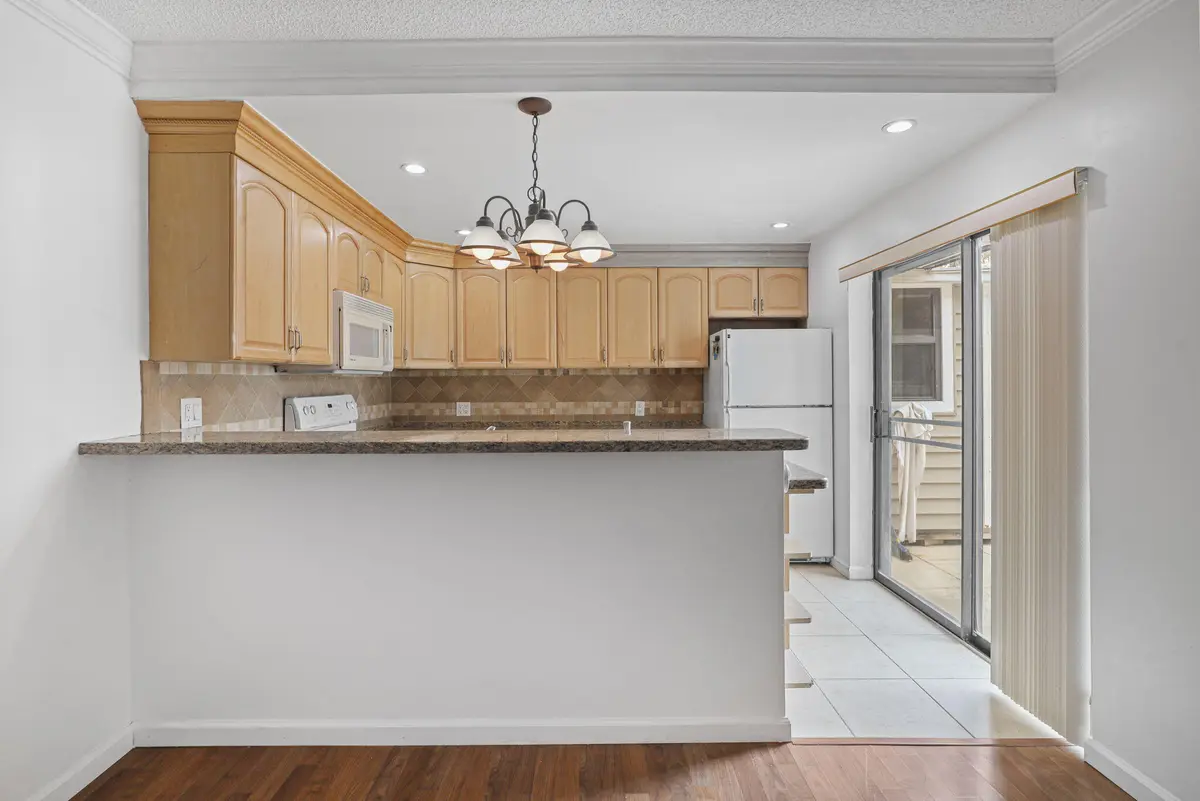11-web-or-mls-3F2A3265 at 6158 SE Riverboat Drive, Stuart