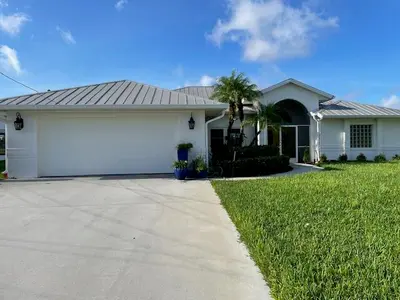 1618 SW Lexington Drive, Port St. Lucie – Single Family Residence for sale