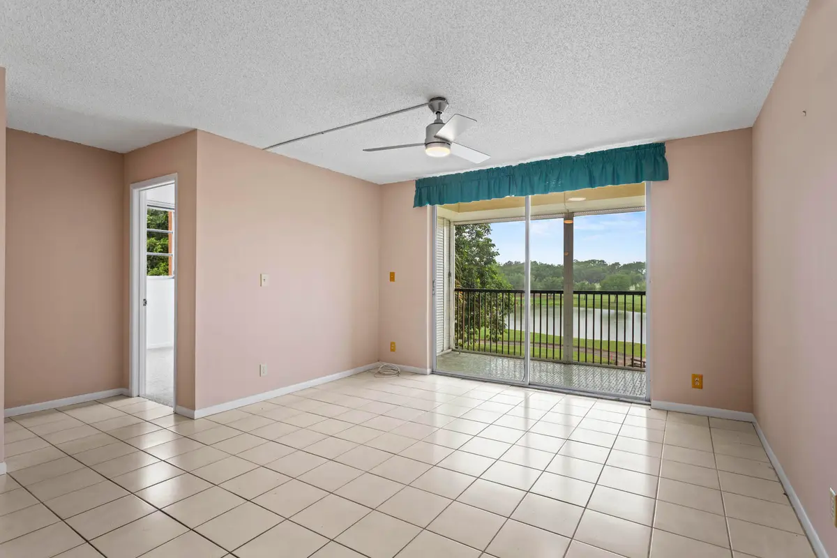 13_P8A2471 at 3001 W Rolling Hills Circle 301, Davie