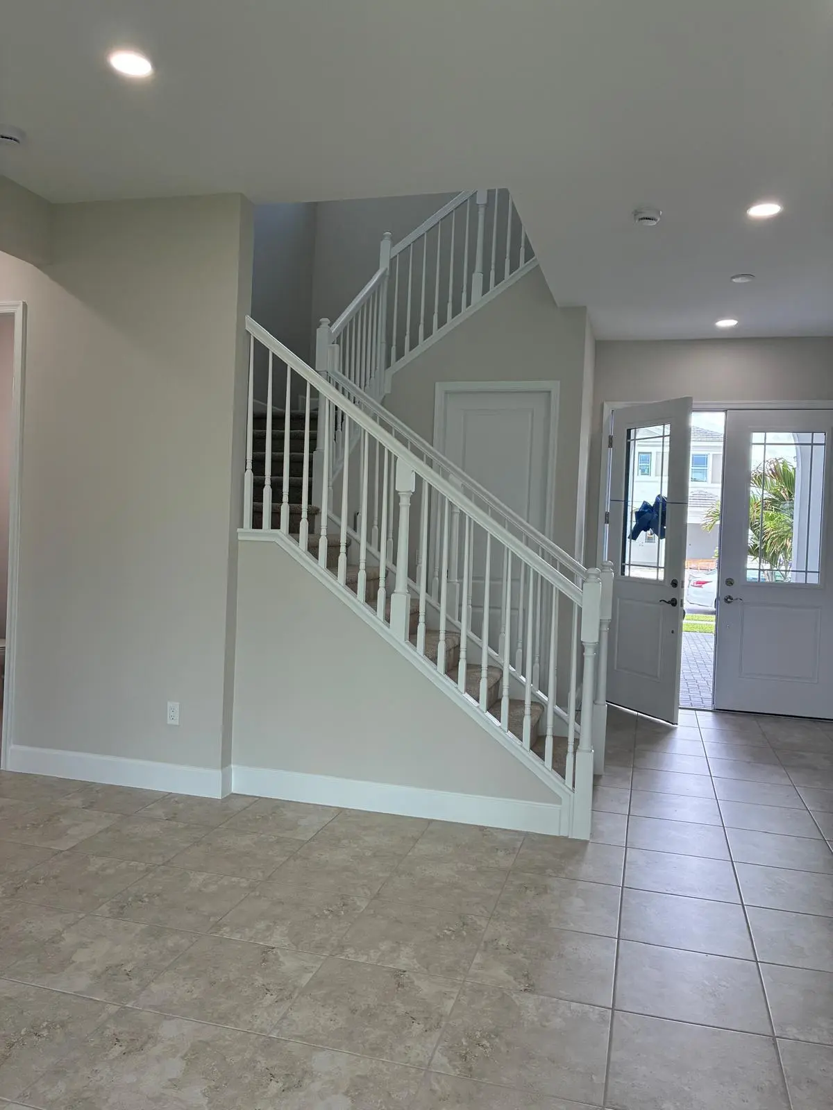 DLVQ1907 at 14200 Foothill Falls Way, Westlake