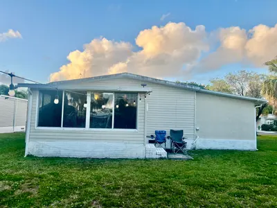 3306 NW 67th Street, Coconut Creek – Mobile Home for sale