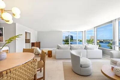 44 Cocoanut Row 510/511 B, Palm Beach – sold