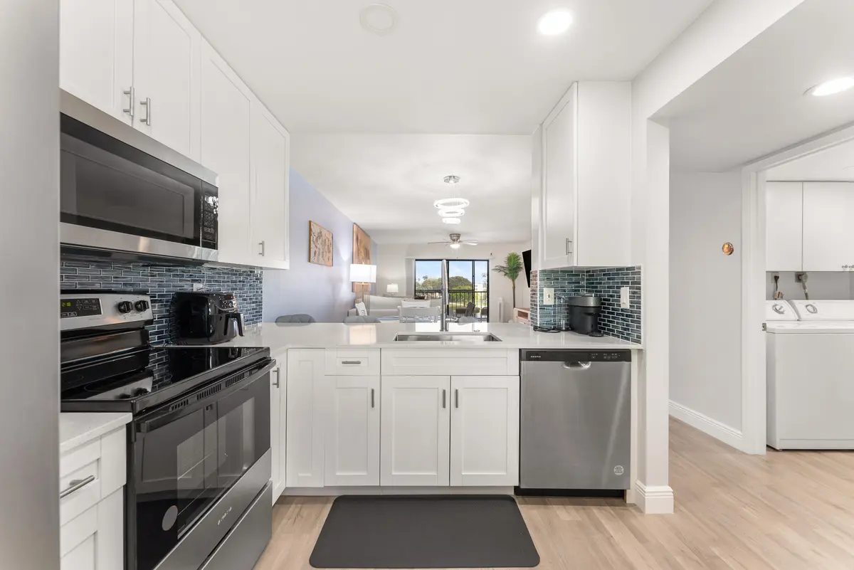 07-7 at 14500 Stirling Way 403, Delray Beach