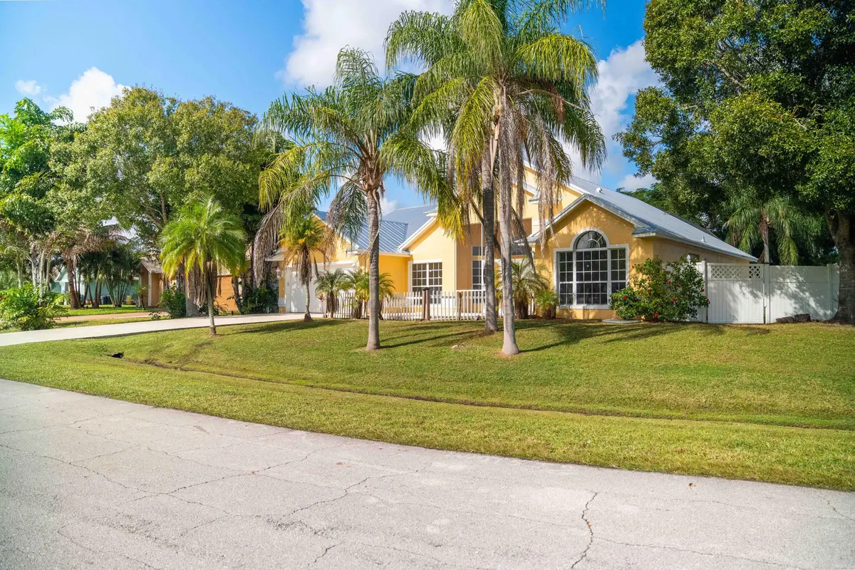 DSC02868-HDR at 3502 SE Hyde Circle, Port St. Lucie