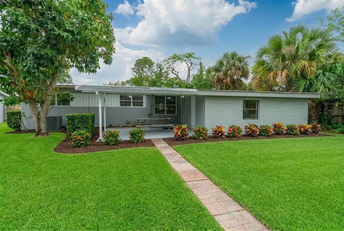 Exterior Front with changes at 904 SE 16th Street, Stuart