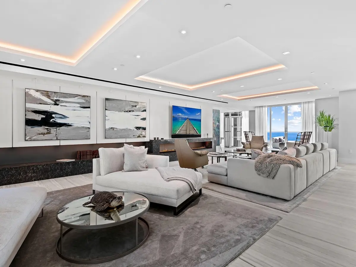 Living Area at 101 S Fort Lauderdale Beach Boulevard 2905, Fort Lauderdale