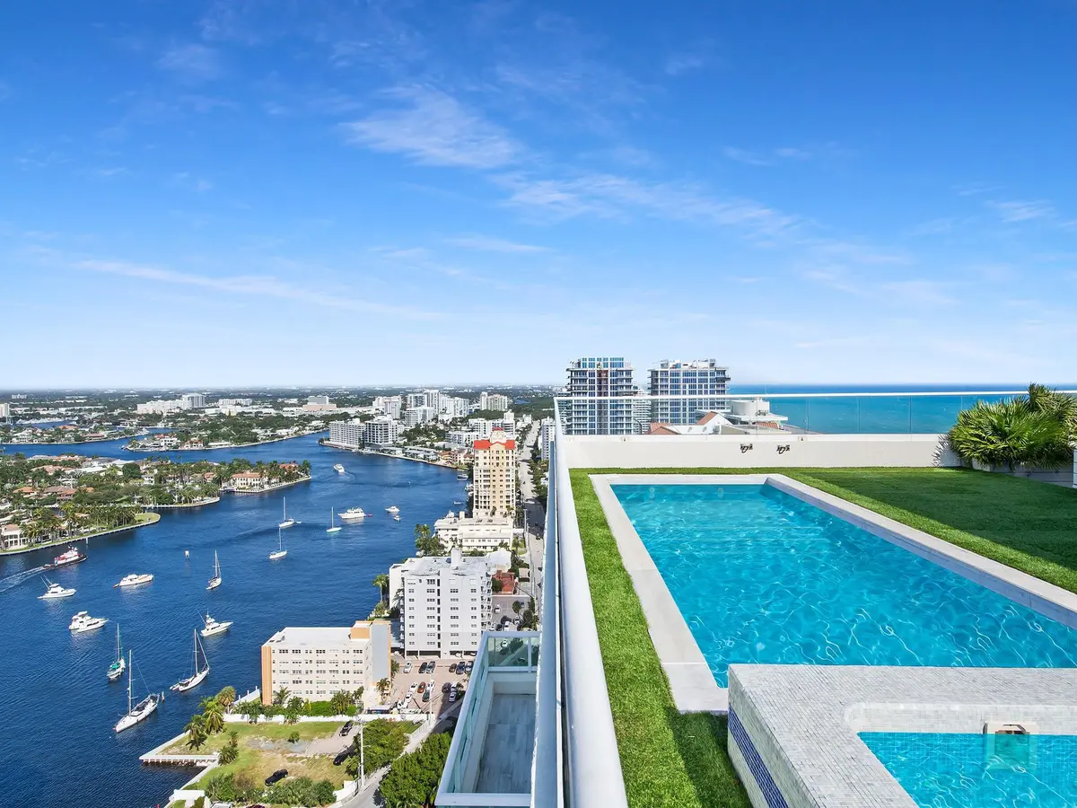 Rooftop Pool & Spa at 101 S Fort Lauderdale Beach Boulevard 2905, Fort Lauderdale