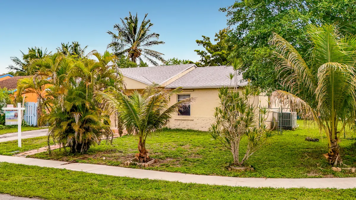 311 SW 79th Terrace-8 at 311 SW 79th Terrace, North Lauderdale