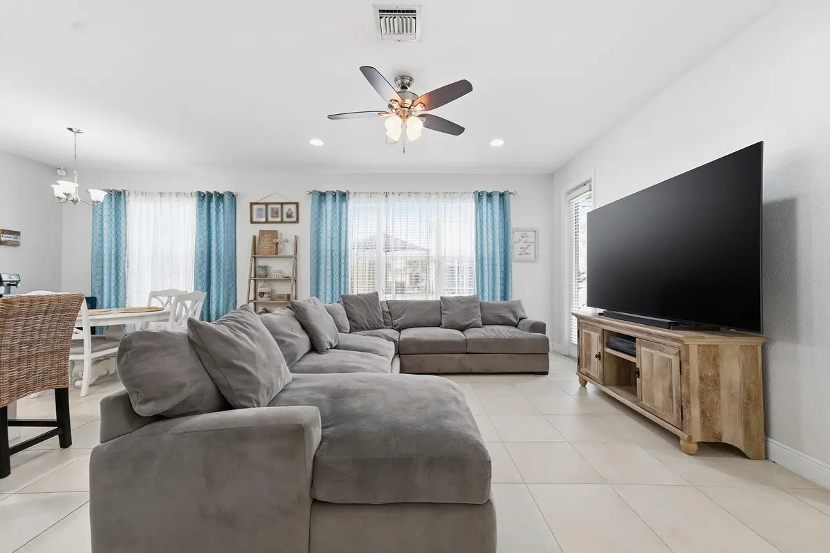 07_dsc09645 at 1416 NW Leonardo Circle, Port St. Lucie