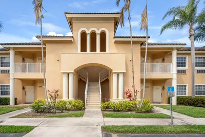 8312 Mulligan Circle 2222, Port St. Lucie – Condominium for sale