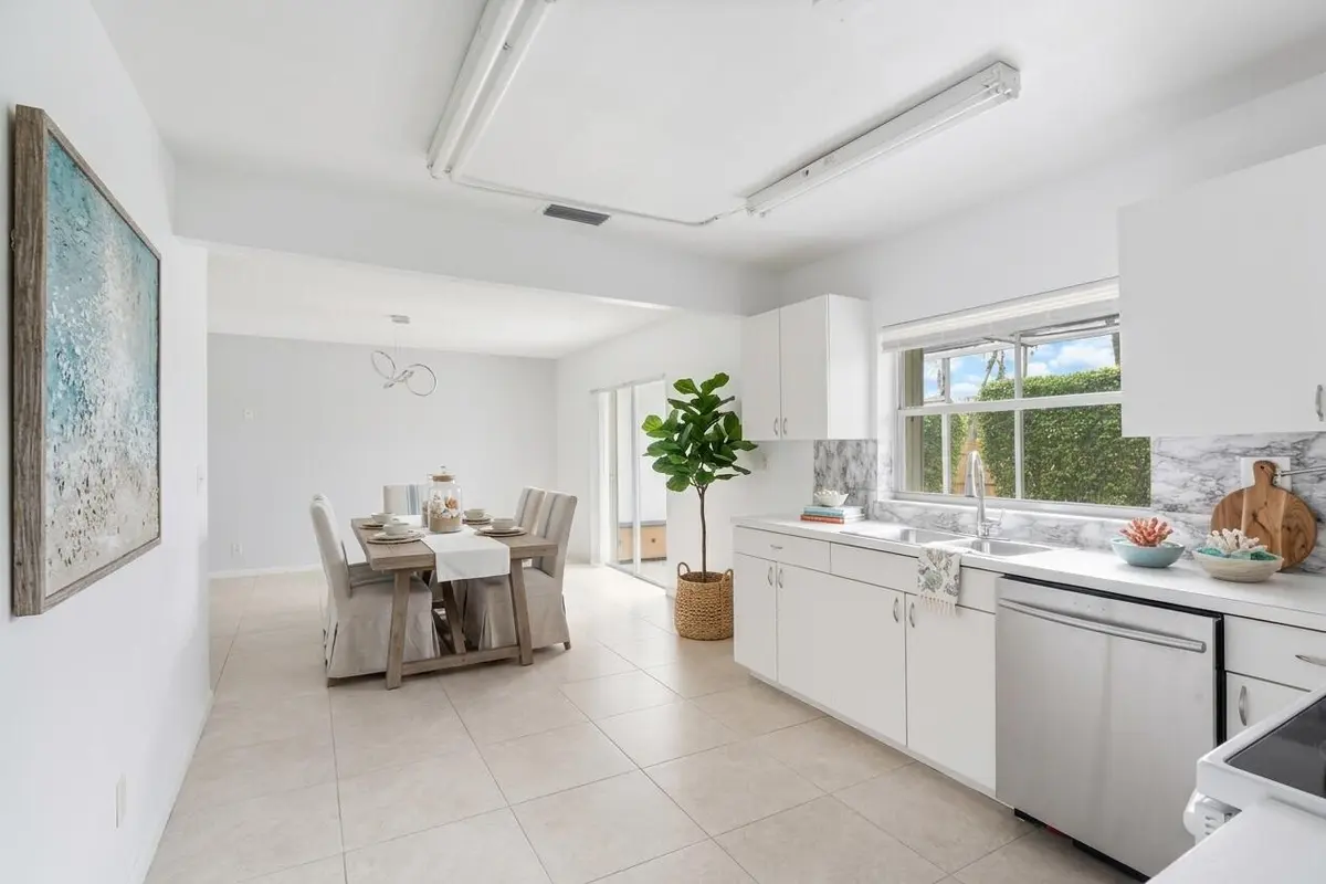 Virtually staged dining area at 22707 SW 64th Way, Boca Raton