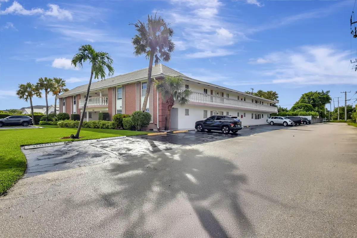 CORINTHIAN 3 at 148 Yacht Club Drive 5, North Palm Beach