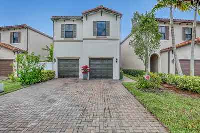 5024 Laurel Oak Drive, Riviera Beach – sold