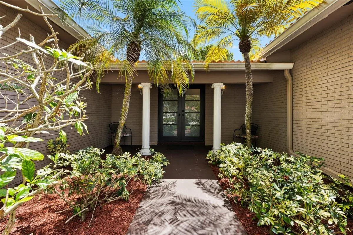 front porch at 11744 NW 26th Court, Coral Springs