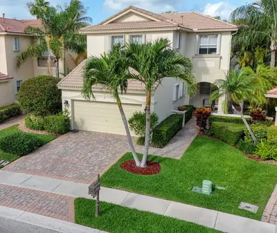 251 Isle Verde Way, Palm Beach Gardens – sold
