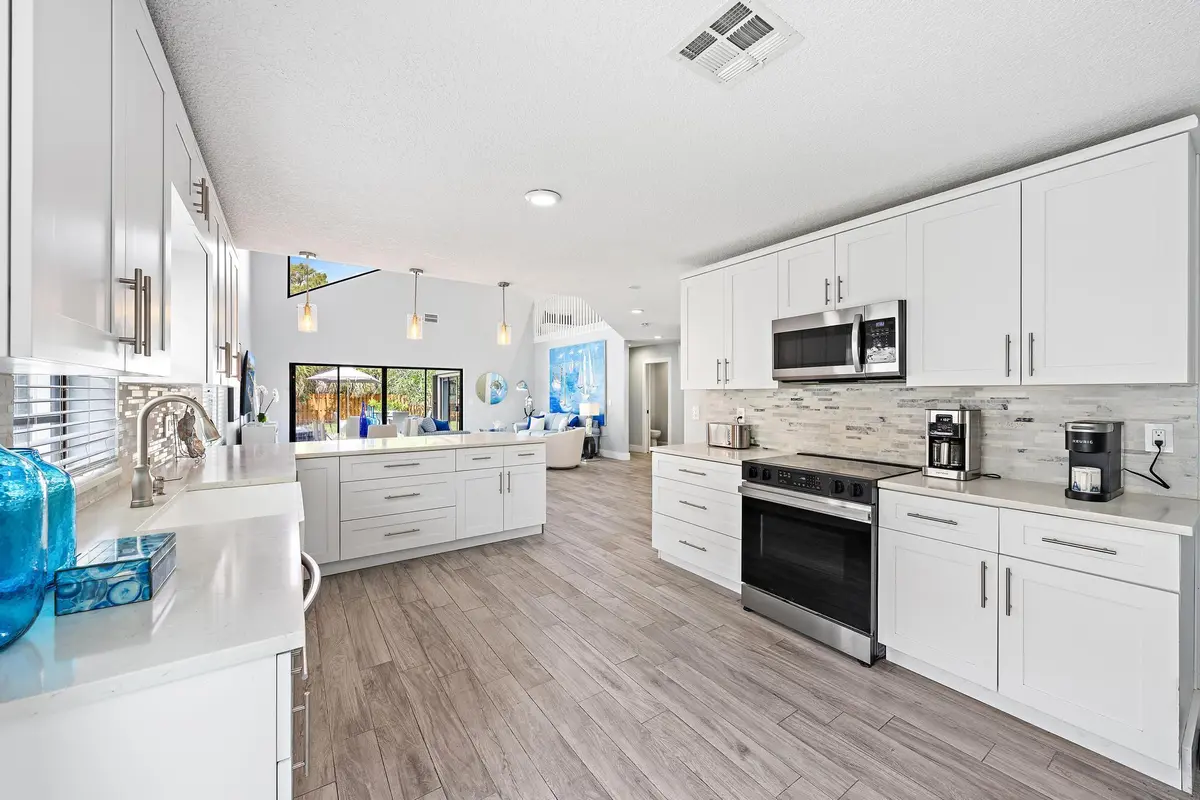 2596 La Cristal Cir-2 at 2596 La Cristal Circle, Palm Beach Gardens