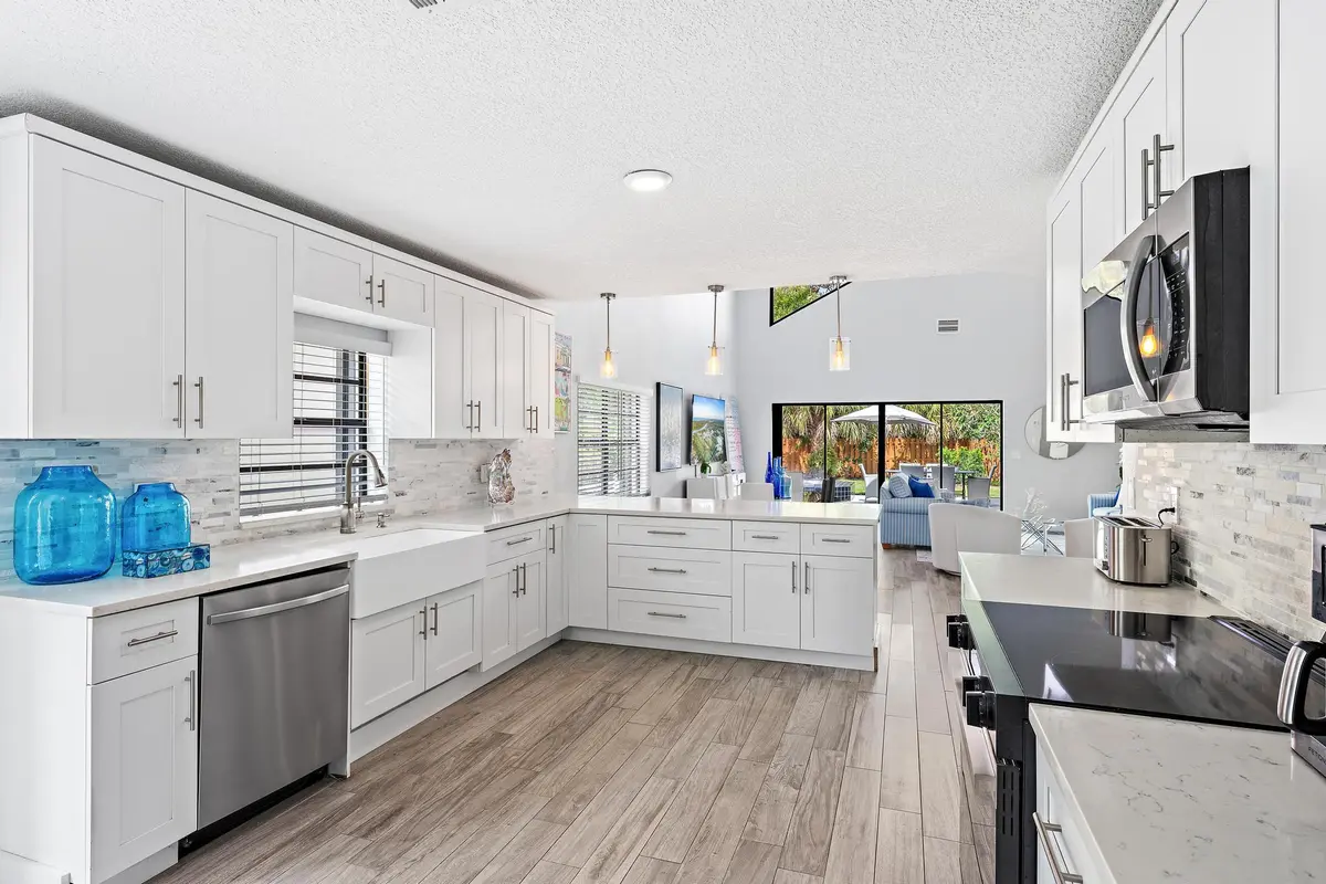 2596 La Cristal Cir-3 at 2596 La Cristal Circle, Palm Beach Gardens