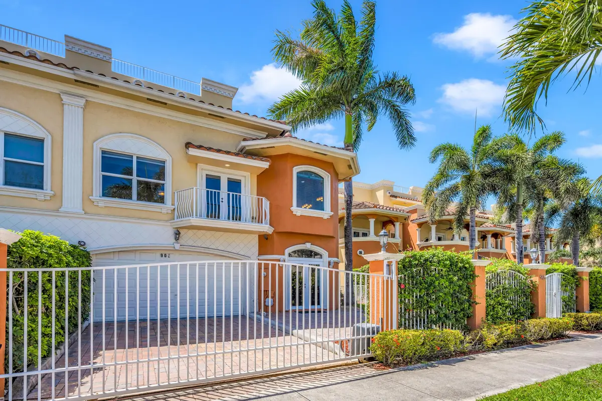 998AF89F-C54D-4EDA-9FB6-12490992949D at 903 NE 17th Way 104, Fort Lauderdale