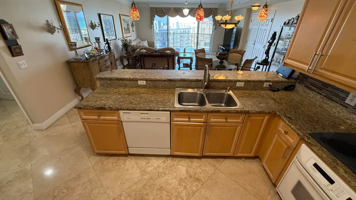 jIMG_6805 at 100 S Birch Road 1703f, Fort Lauderdale